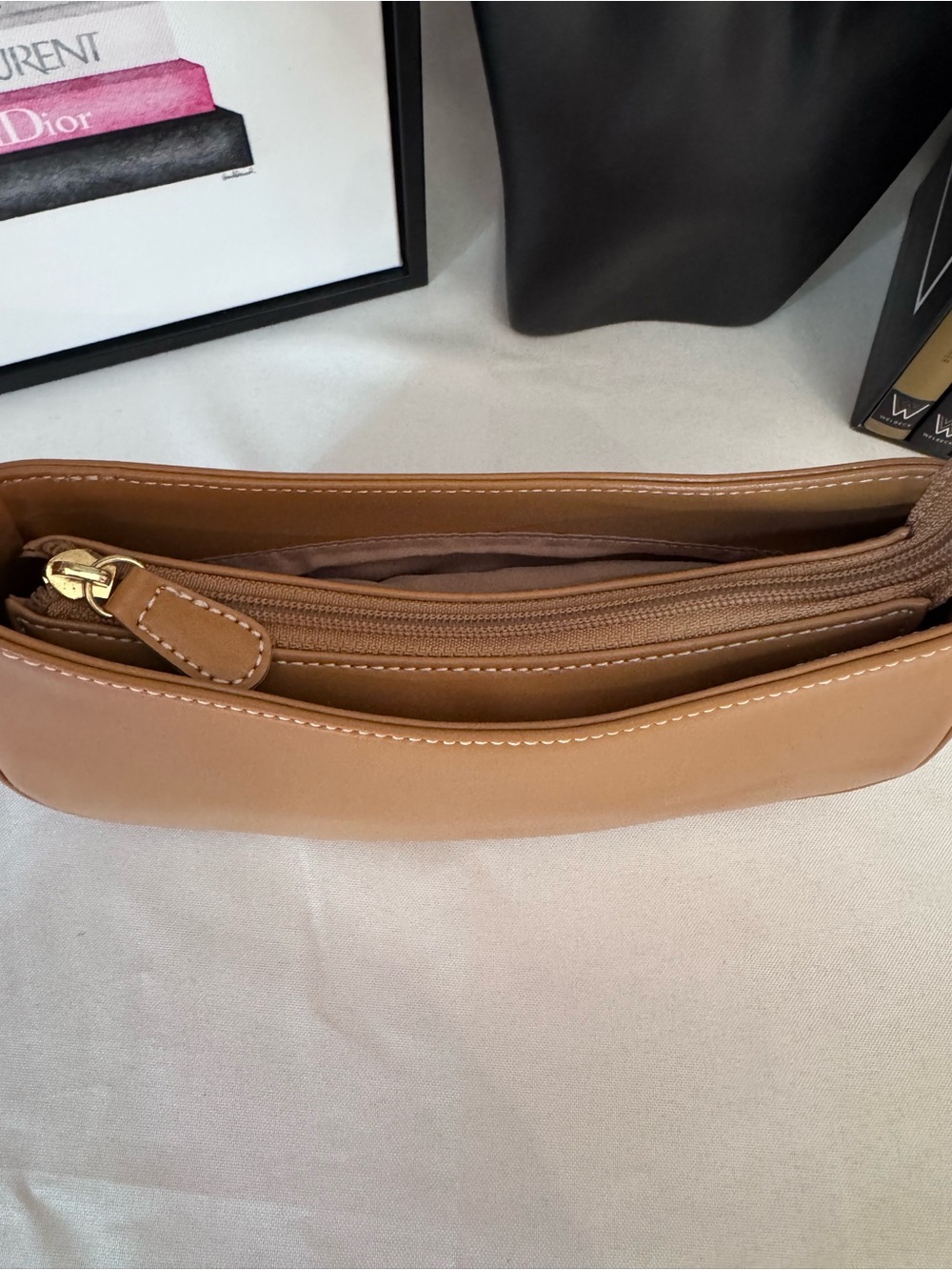 Liz Claiborne Camel Shoulder Bag - Picture 10 of 11